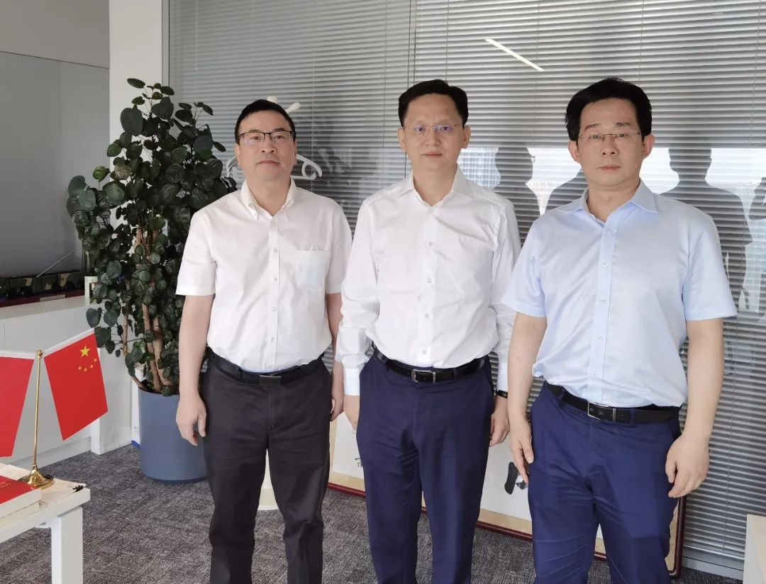 推進(jìn)網(wǎng)絡(luò)整合及廣電5G建設(shè)，福建廣電網(wǎng)絡(luò)相關(guān)領(lǐng)導(dǎo)赴中國(guó)廣電集團(tuán)匯報(bào)交流工作