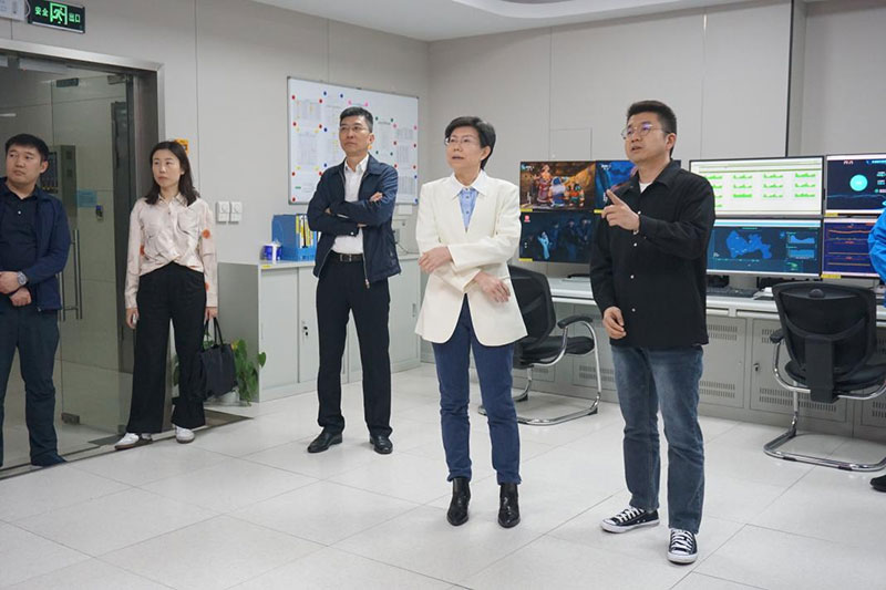中國(guó)廣電陳薇調(diào)研廣東廣電網(wǎng)絡(luò)，要求加快“全省一網(wǎng)”整合